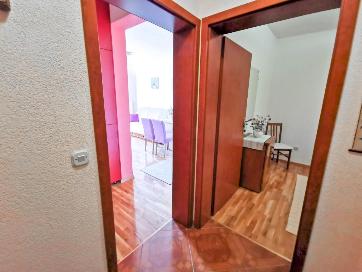 Apartments Vukovic Vanja Макарска Экстерьер фото